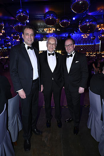 Georg Eisenreich, Edmund Stoiber, Manuel Pretzel  CSU Schwarz-Weiss Ball Münchner G'Schichten im Festsaal des Paulaner am Nockherberg am 21.01.2023 (©Foto: Martin Schmitz)